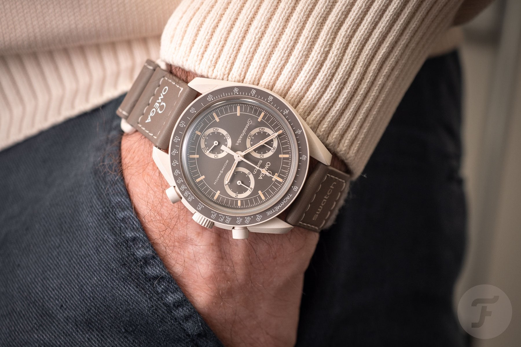 bioceramic Moonswatch MISSION ON EARTH - DESERT